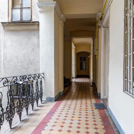 Donaticoeur Escalier * Budapest