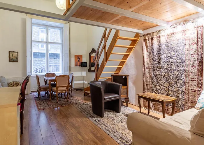 Donaticoeur Escalier Apartment Budapest