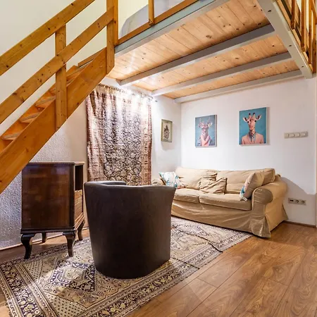 Apartment Donaticoeur Escalier